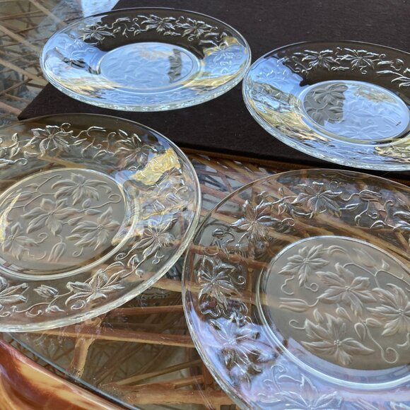 Princess House Pointsetta /Salad Dessert Plates FANTASIA CRYSTAL Set of 4 - Picture 3 of 6